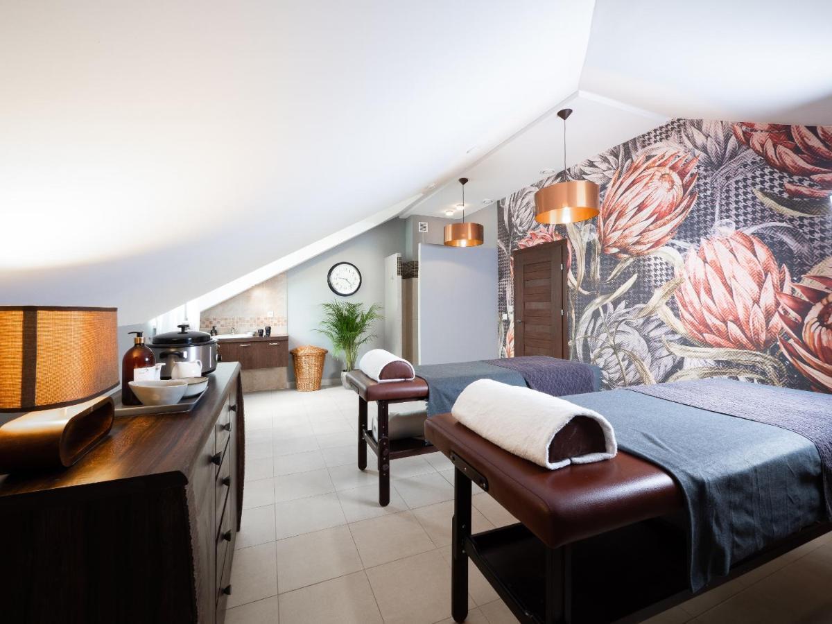 Hotel Sobienie Krolewskie Sobienie Szlacheckie المظهر الخارجي الصورة
