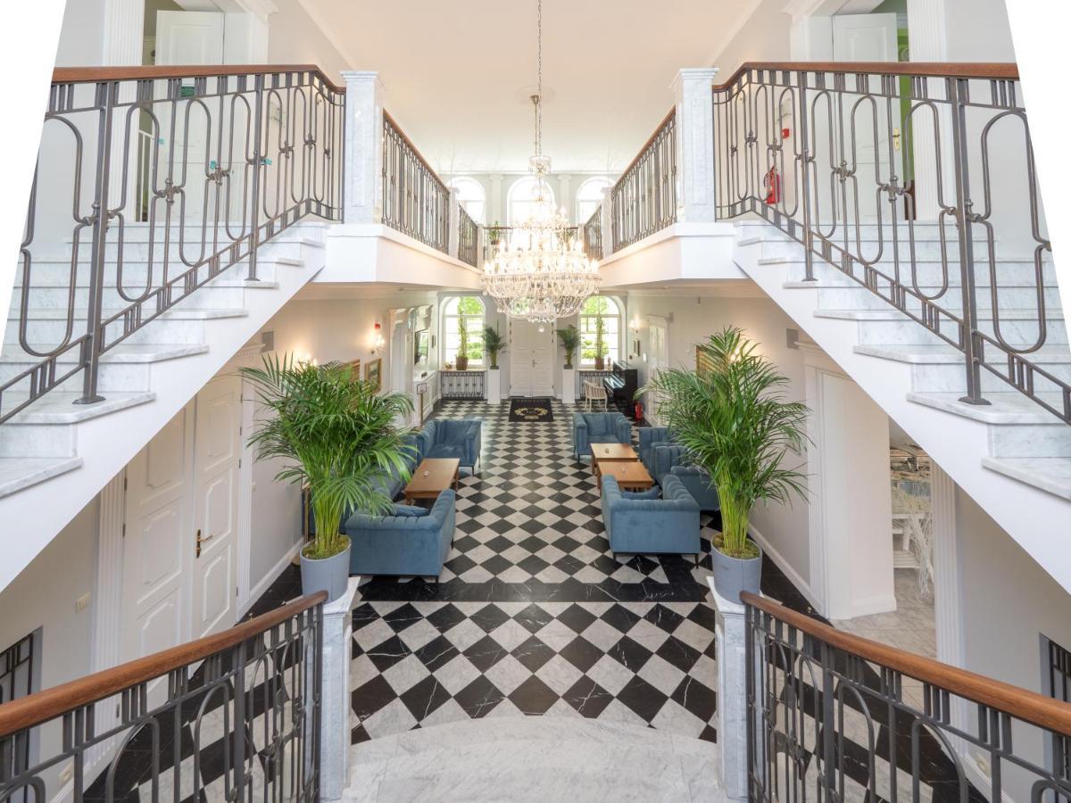 Hotel Sobienie Krolewskie Sobienie Szlacheckie المظهر الخارجي الصورة