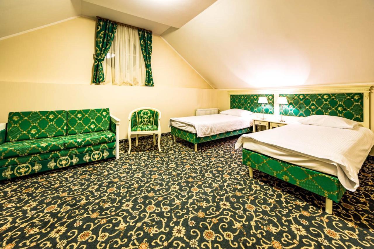 Hotel Sobienie Krolewskie Sobienie Szlacheckie المظهر الخارجي الصورة